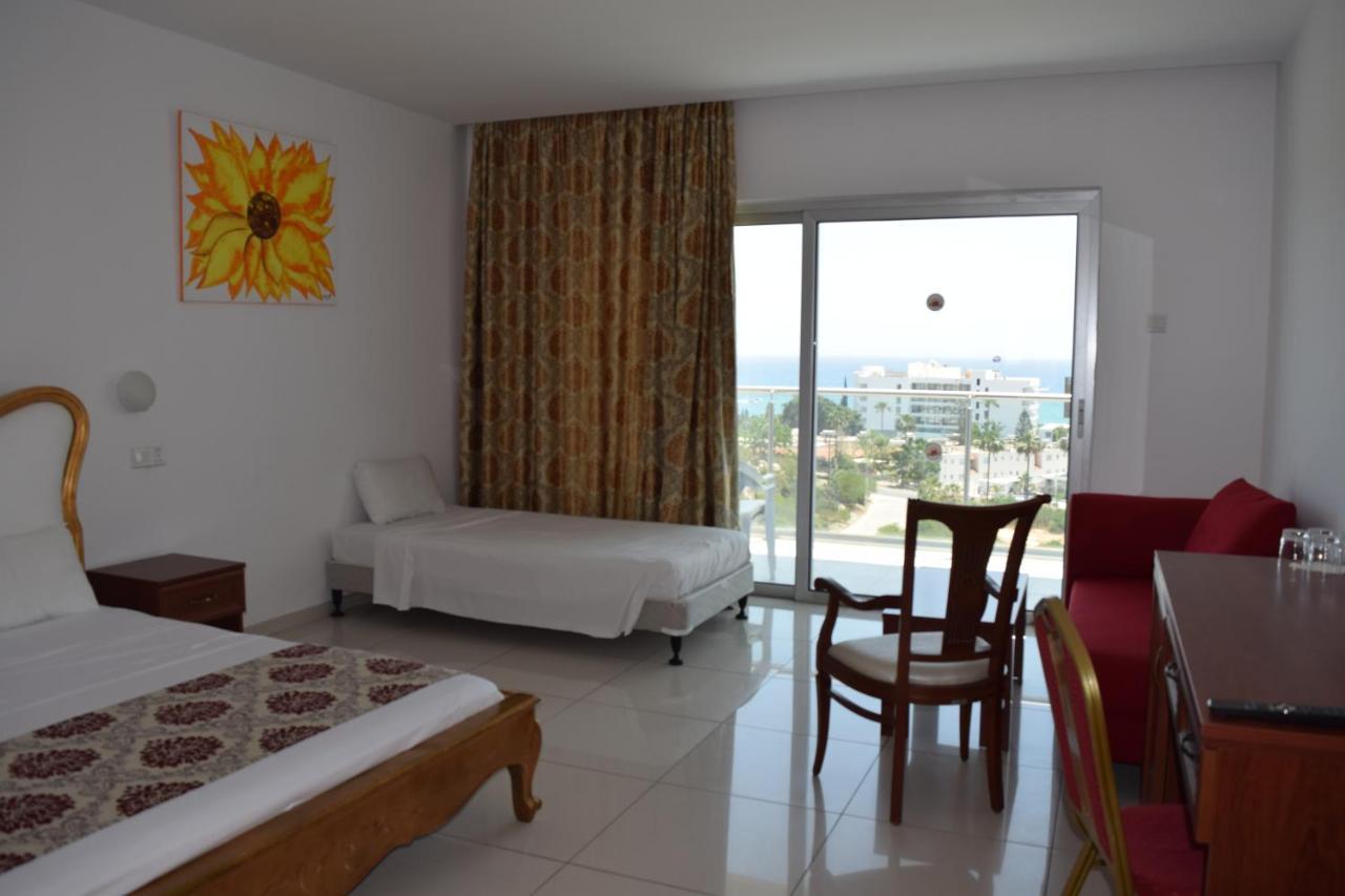 Corfu Hotel Ayia Napa Ngoại thất bức ảnh